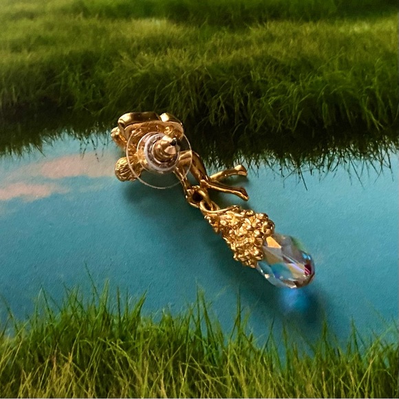 🧚♀️ Kirks Folly, Vintage Vale of the Fairies Earrings - Picture 16 of 16